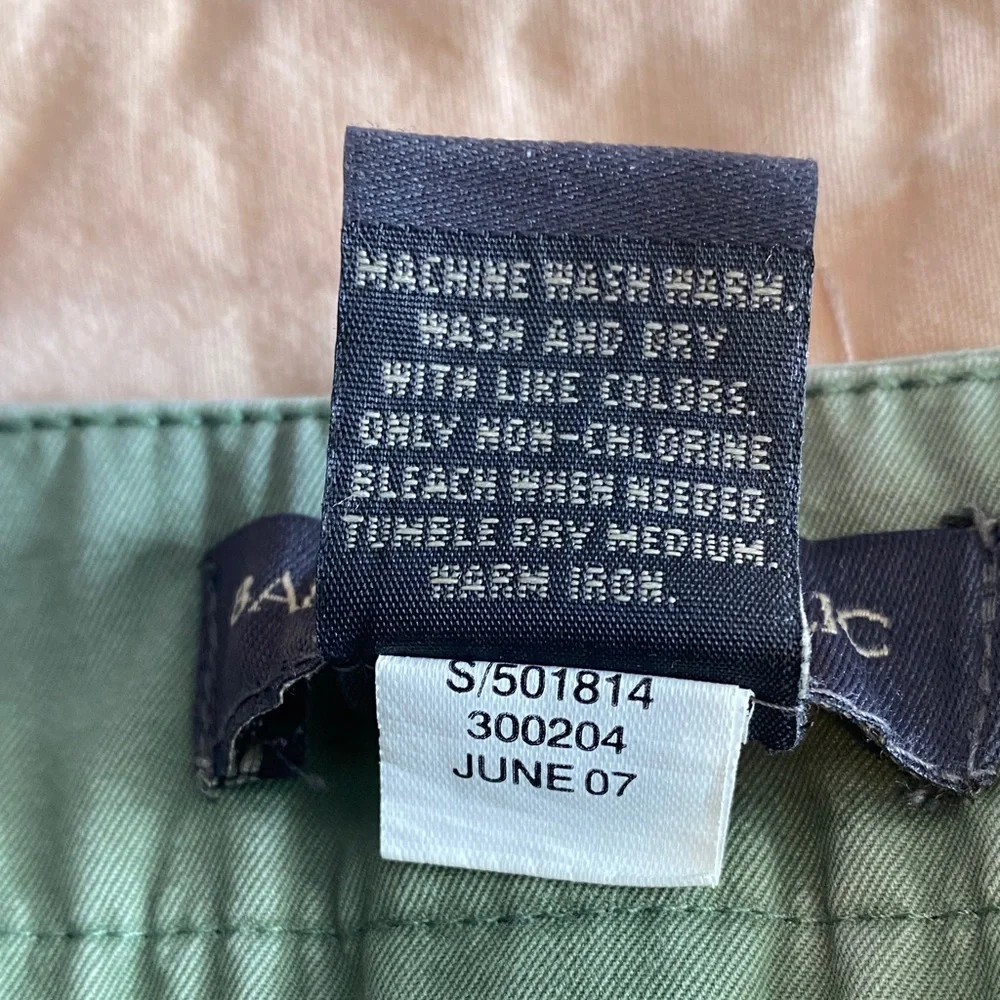 Banana Republic Green Canvas Bermuda Shorts, Women’s Size 8 - Picture 9 of 9